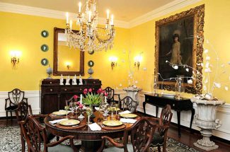 traditional-dining-room